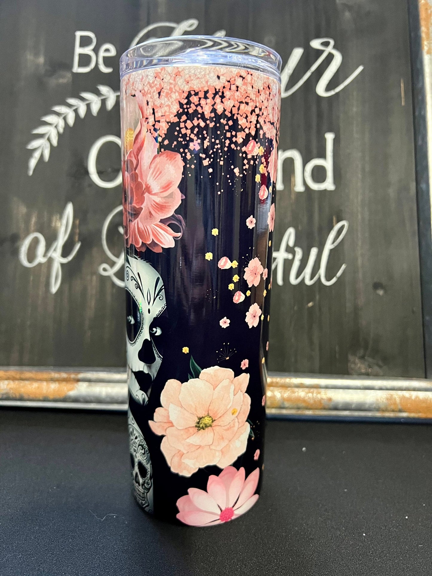 Mexicana, sexy Catrina, pink flowers 20oz Skinny Straight Tumbler